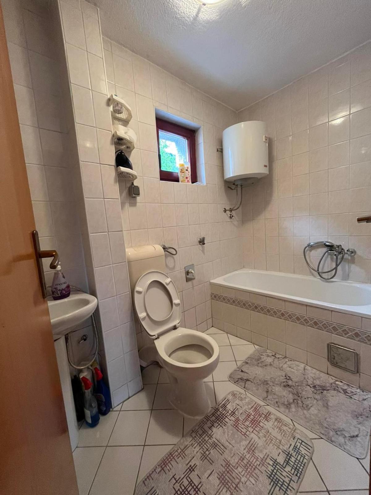 Guesthouse Vratnik サラエヴォ エクステリア 写真