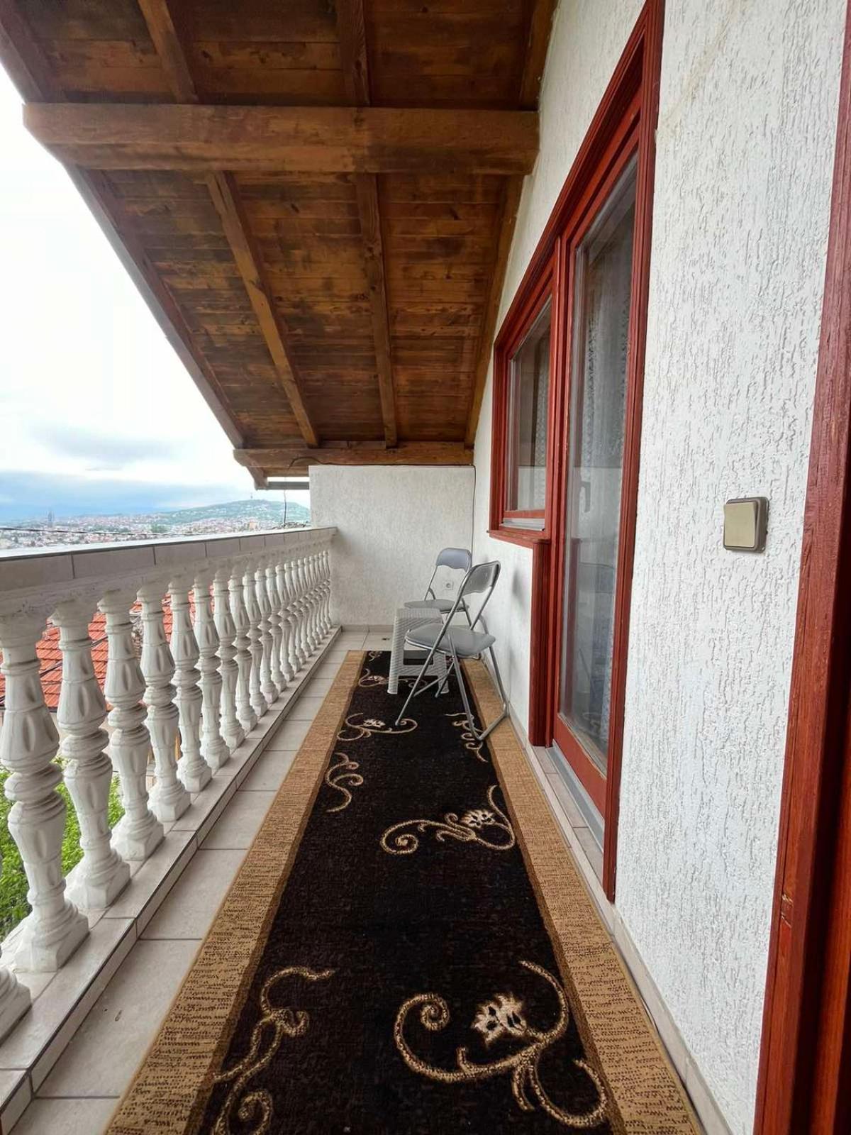 Guesthouse Vratnik サラエヴォ エクステリア 写真