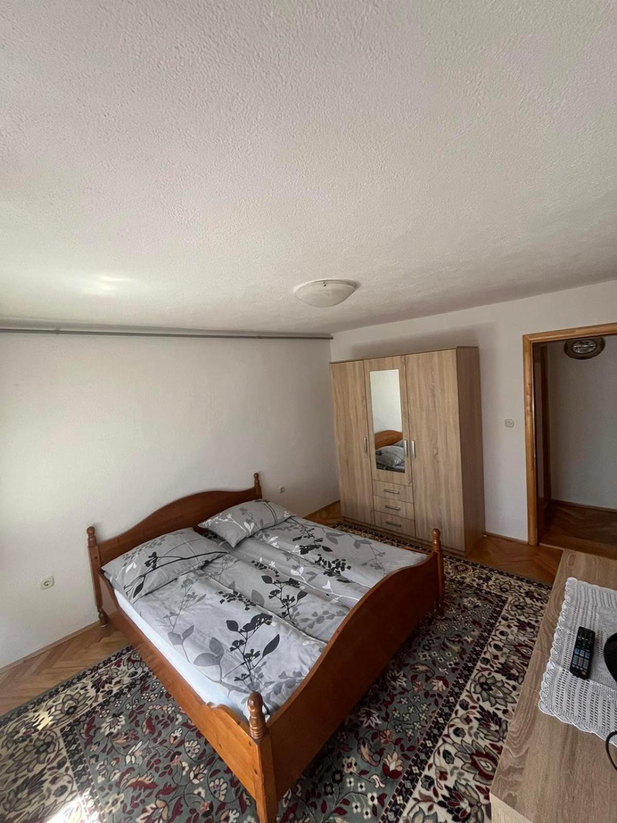 Guesthouse Vratnik サラエヴォ エクステリア 写真